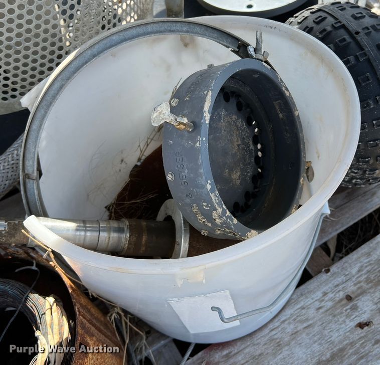 image for item DS2763 (2) Agua Master aerator fountains