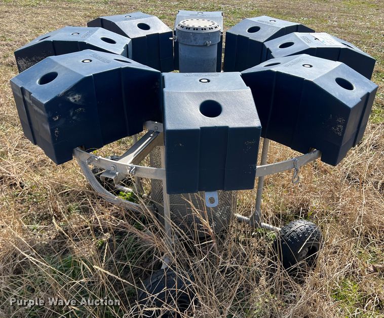 image for item DS2763 (2) Agua Master aerator fountains