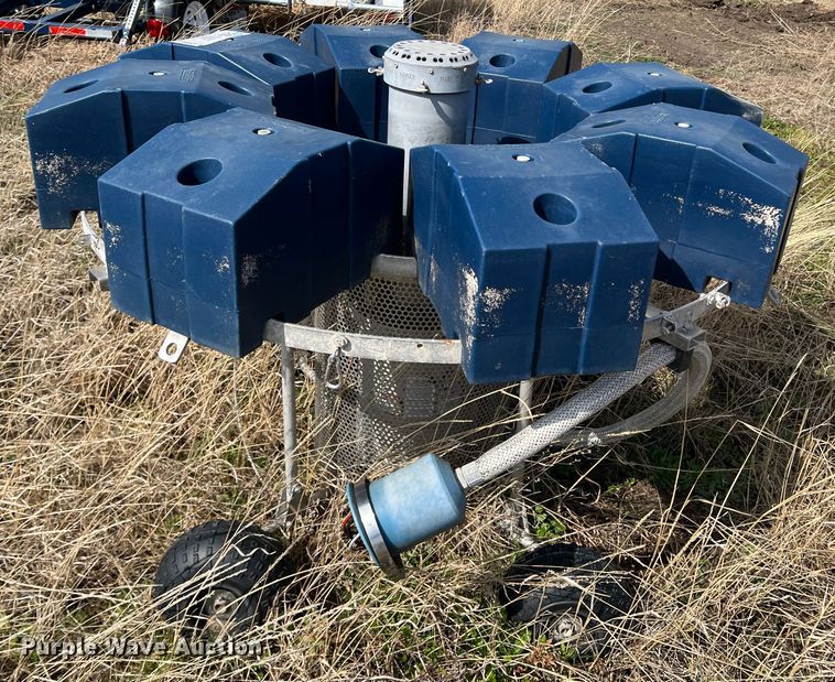 image for item DS2763 (2) Agua Master aerator fountains