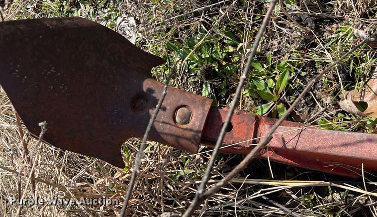 image for item DS2764 (4) pieces of ag equipment