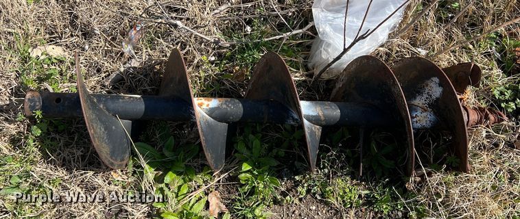 image for item DS2764 (4) pieces of ag equipment