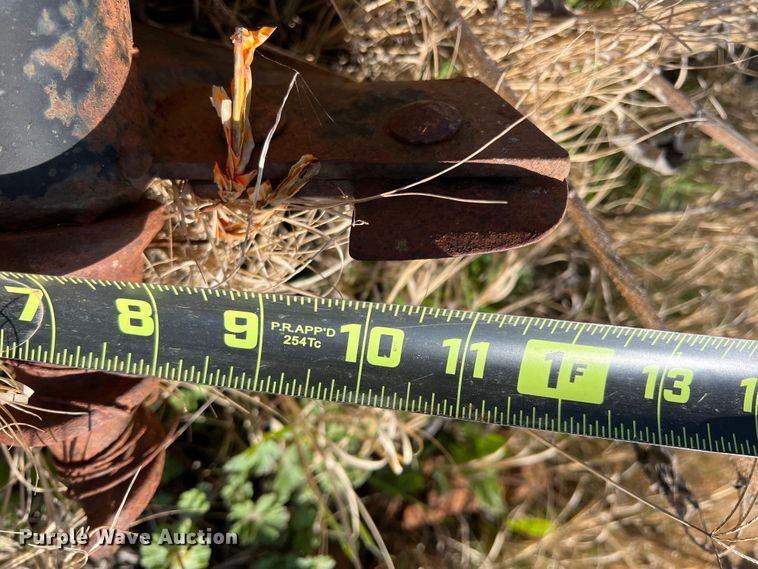 image for item DS2764 (4) pieces of ag equipment
