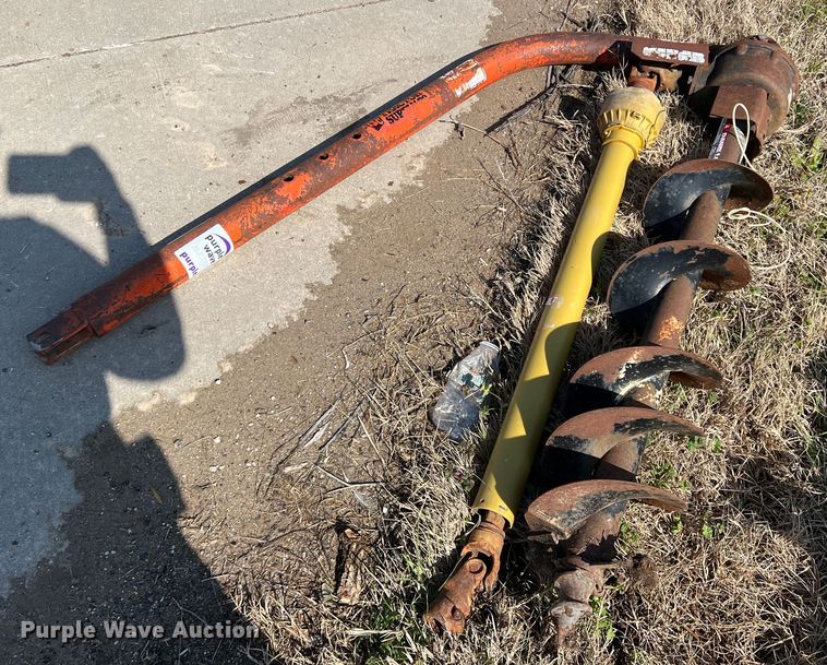 image for item DS2764 (4) pieces of ag equipment