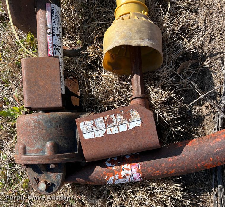 image for item DS2764 (4) pieces of ag equipment