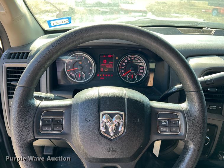 image for item DS2775 2013 Dodge Ram 1500  Crew Cab pickup truck