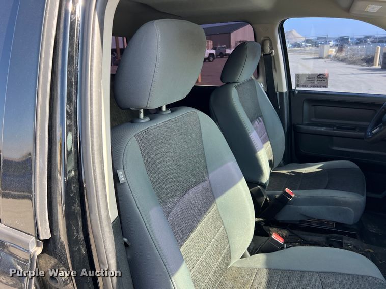 image for item DS2775 2013 Dodge Ram 1500  Crew Cab pickup truck