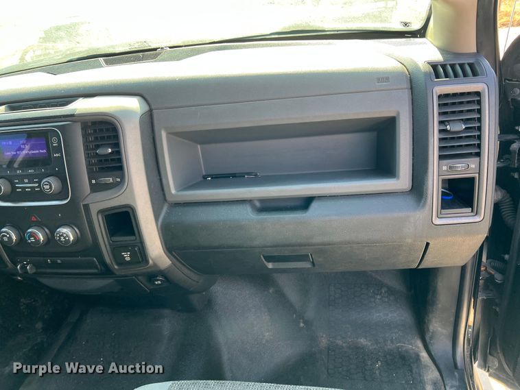 image for item DS2775 2013 Dodge Ram 1500  Crew Cab pickup truck