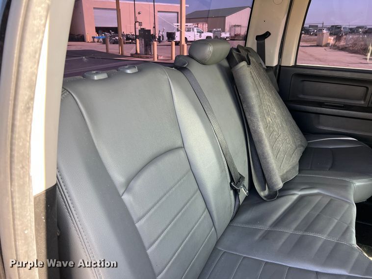 image for item DS2775 2013 Dodge Ram 1500  Crew Cab pickup truck