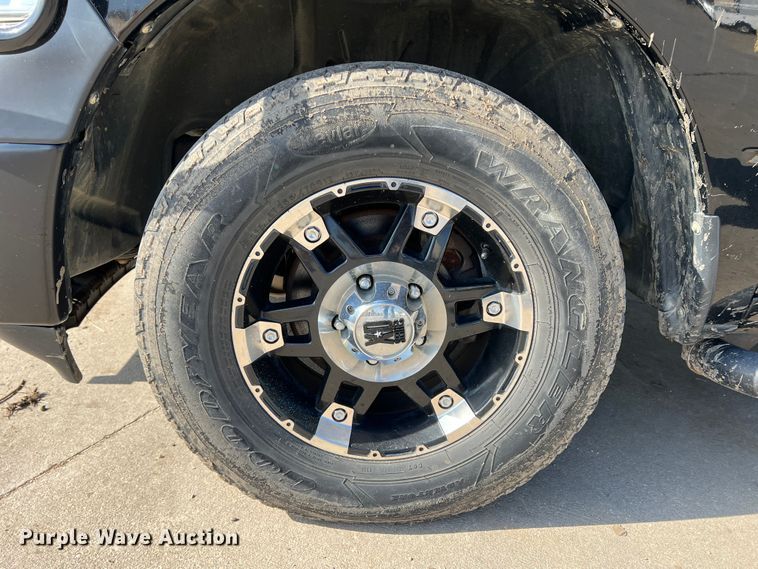 image for item DS2775 2013 Dodge Ram 1500  Crew Cab pickup truck