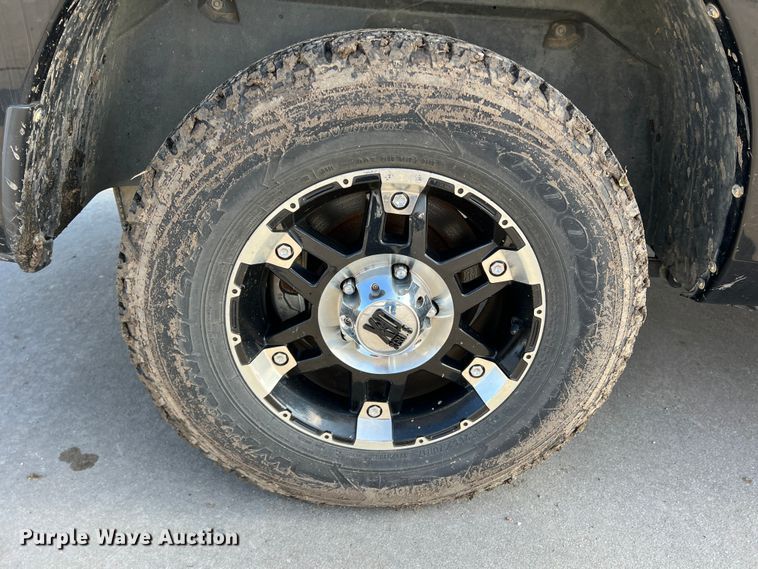 image for item DS2775 2013 Dodge Ram 1500  Crew Cab pickup truck