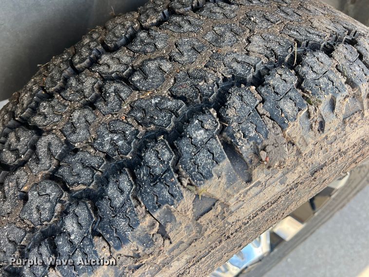 image for item DS2775 2013 Dodge Ram 1500  Crew Cab pickup truck