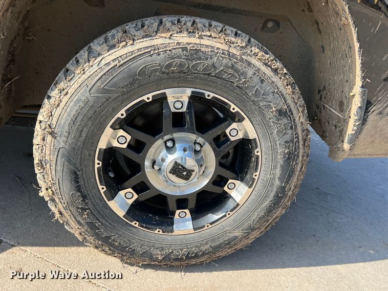 image for item DS2775 2013 Dodge Ram 1500  Crew Cab pickup truck