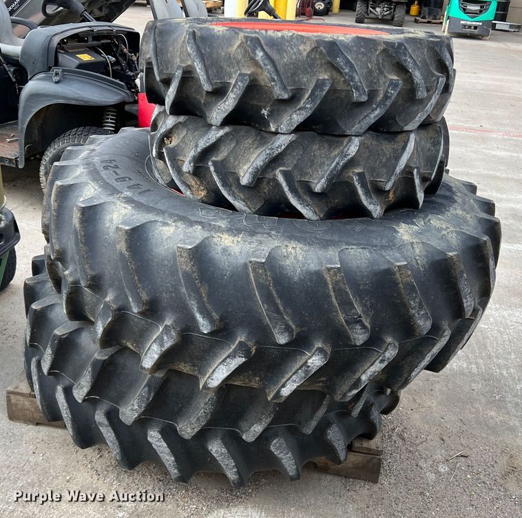 image for item DS2776 (4) tires and wheels