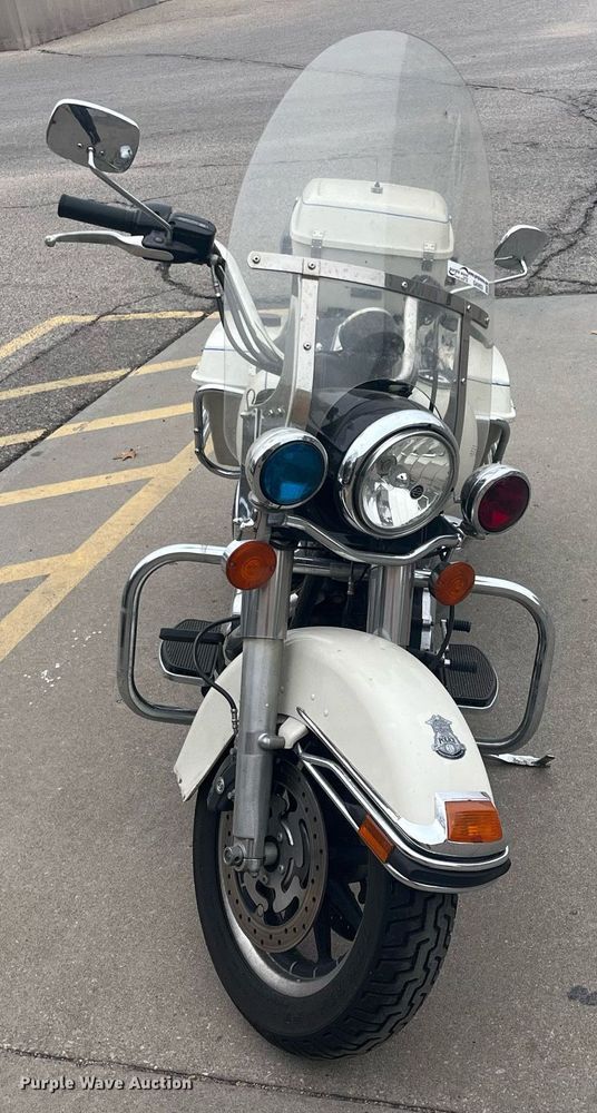 image for item GA9653 2008 Harley Davidson Road King Police  motorcycle