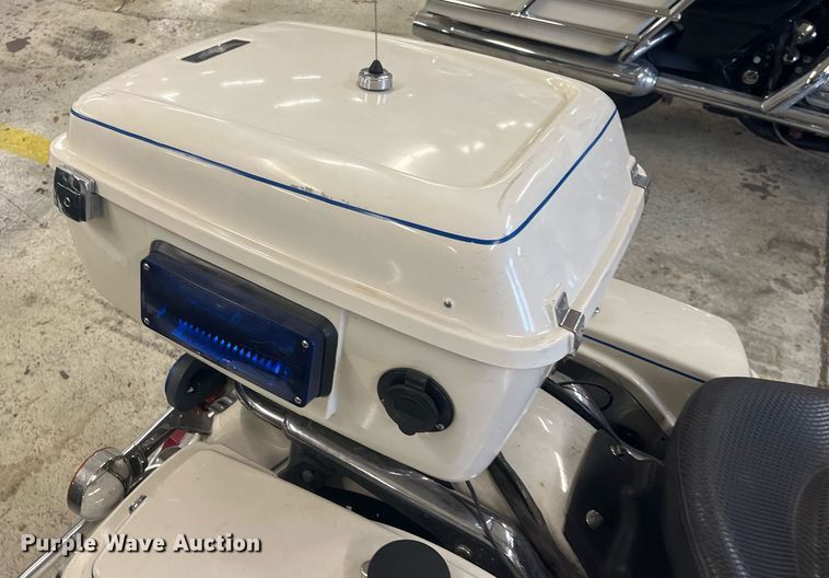 image for item GA9653 2008 Harley Davidson Road King Police  motorcycle