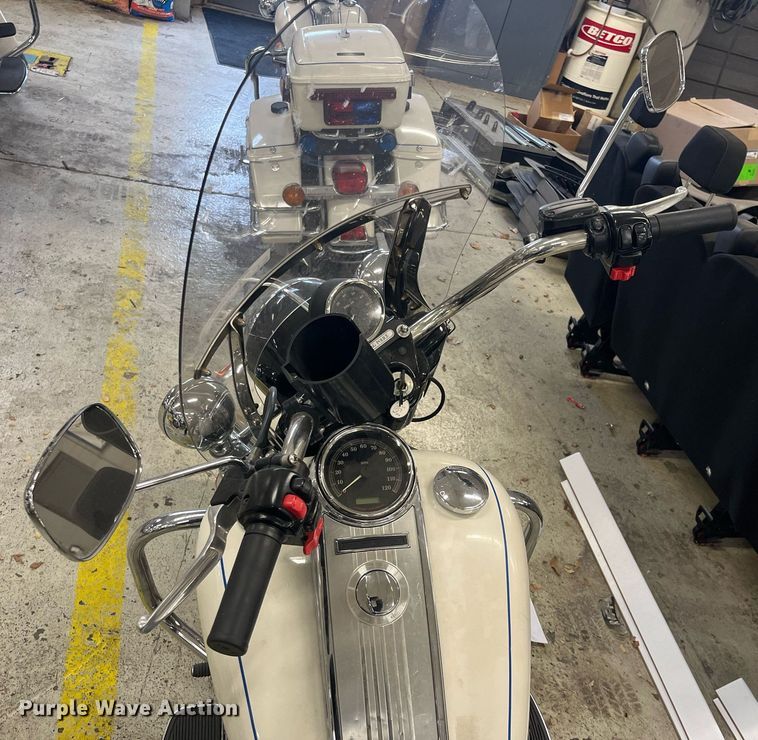 image for item GA9654 2008 Harley Davidson Road King Police  motorcycle