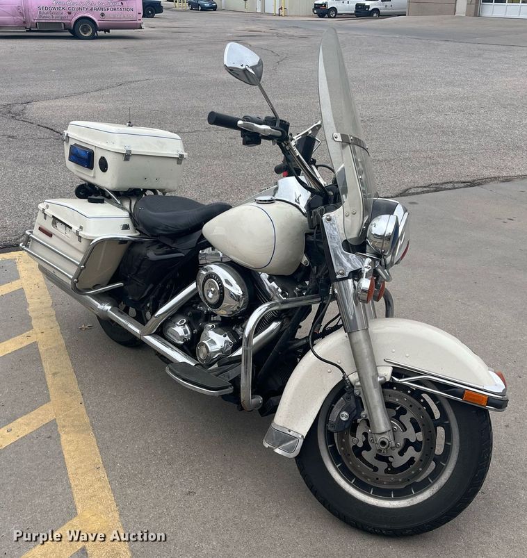 image for item GA9655 2008 Harley Davidson Road King Police  motorcycle