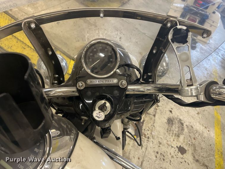 image for item GA9655 2008 Harley Davidson Road King Police  motorcycle