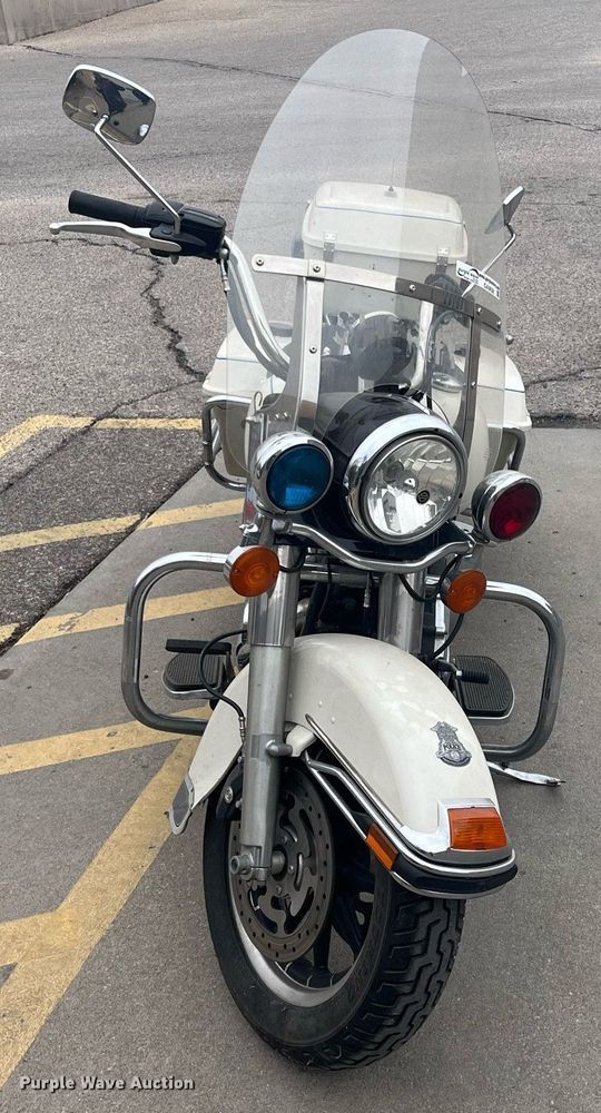 image for item GA9656 2008 Harley Davidson Road King Police  motorcycle