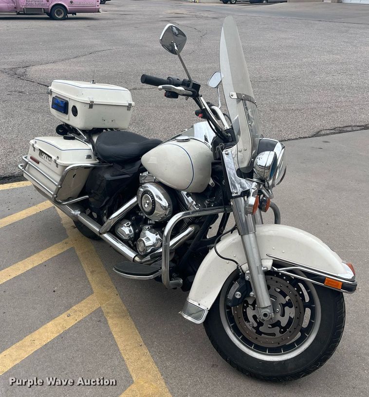image for item GA9656 2008 Harley Davidson Road King Police  motorcycle