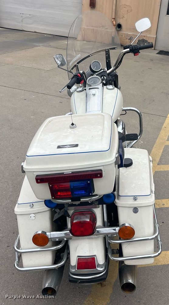 image for item GA9656 2008 Harley Davidson Road King Police  motorcycle