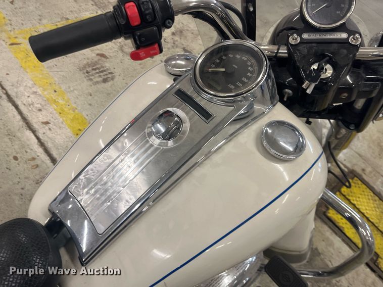 image for item GA9656 2008 Harley Davidson Road King Police  motorcycle