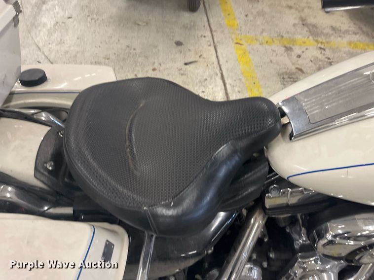 image for item GA9656 2008 Harley Davidson Road King Police  motorcycle