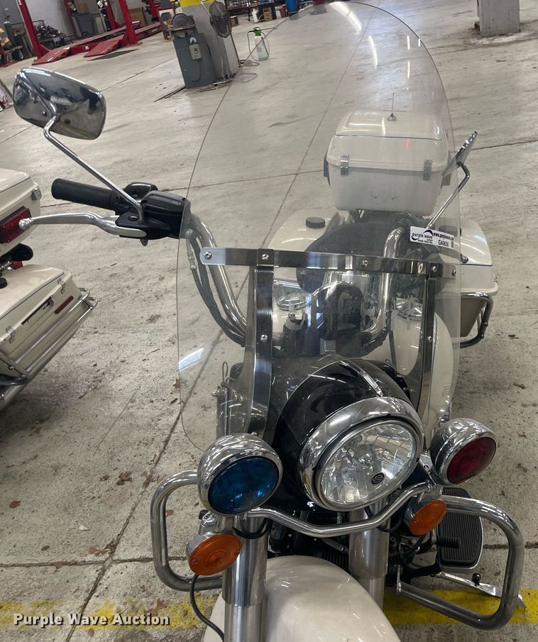 image for item GA9656 2008 Harley Davidson Road King Police  motorcycle