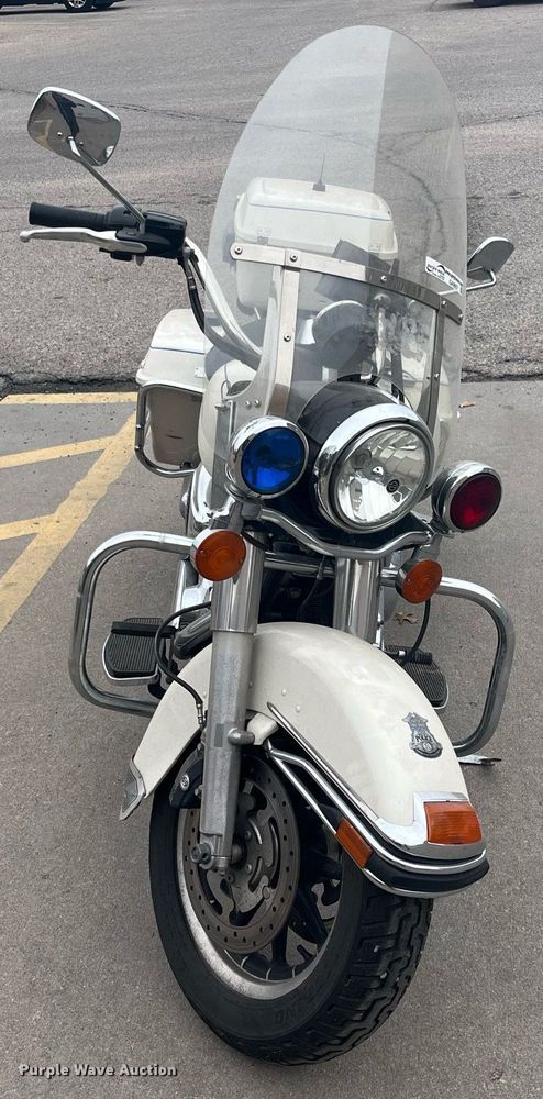 image for item GA9657 2008 Harley Davidson Road King Police  motorcycle
