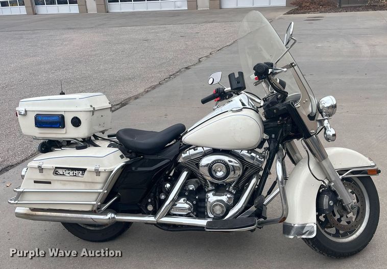 image for item GA9657 2008 Harley Davidson Road King Police  motorcycle