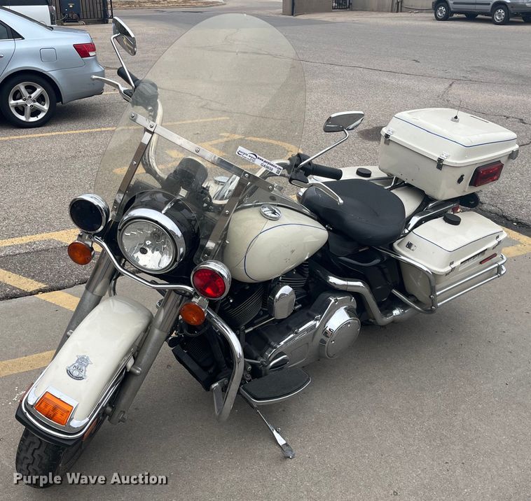 image for item GA9658 2008 Harley Davidson Road King Police  motorcycle