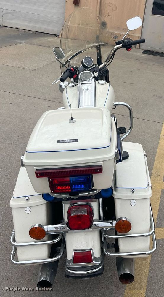 image for item GA9658 2008 Harley Davidson Road King Police  motorcycle