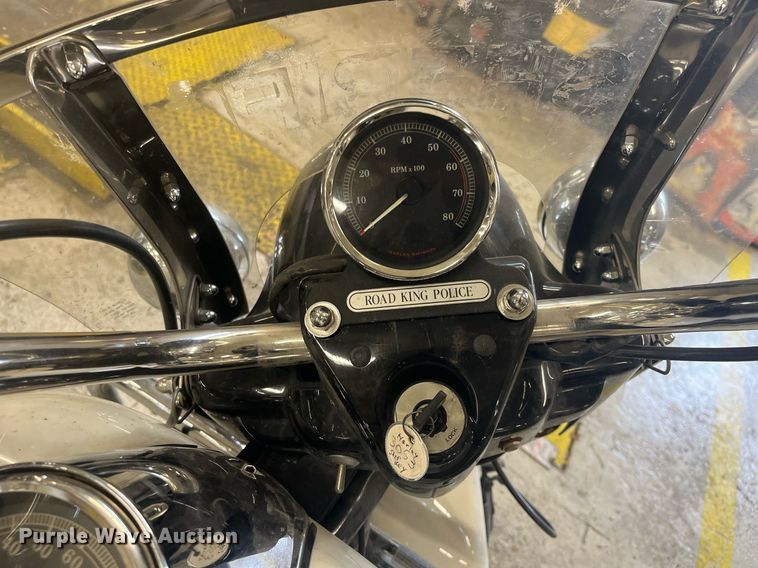 image for item GA9658 2008 Harley Davidson Road King Police  motorcycle
