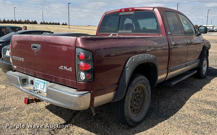 image for item GP9613 2002 Dodge Ram 1500  Quad Cab pickup truck