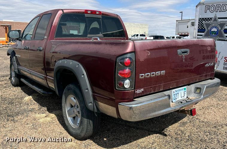 image for item GP9613 2002 Dodge Ram 1500  Quad Cab pickup truck