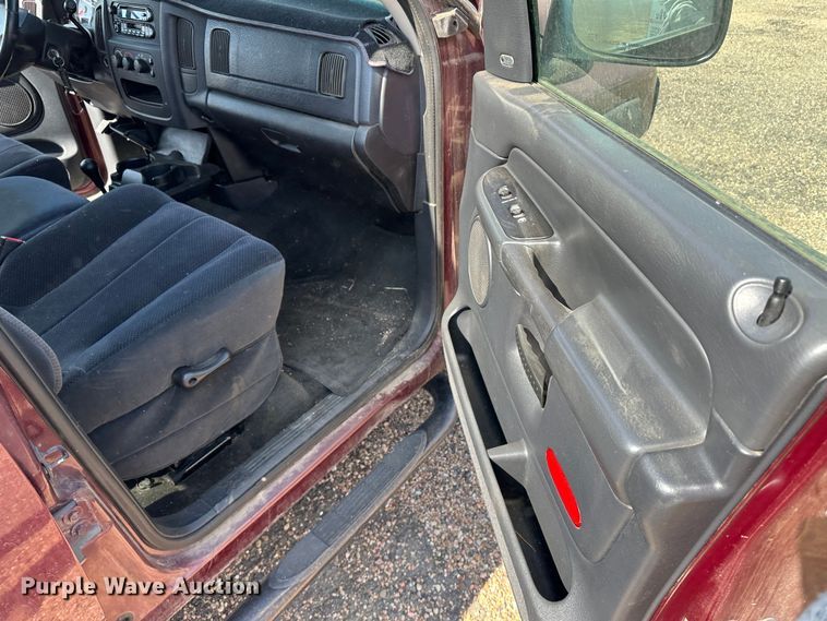 image for item GP9613 2002 Dodge Ram 1500  Quad Cab pickup truck