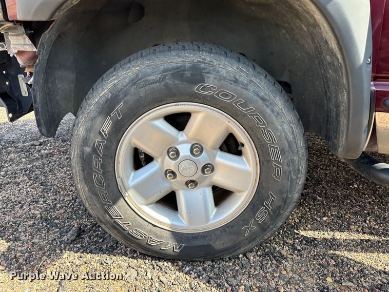 image for item GP9613 2002 Dodge Ram 1500  Quad Cab pickup truck