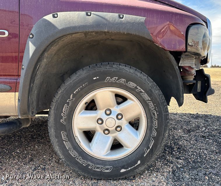 image for item GP9613 2002 Dodge Ram 1500  Quad Cab pickup truck