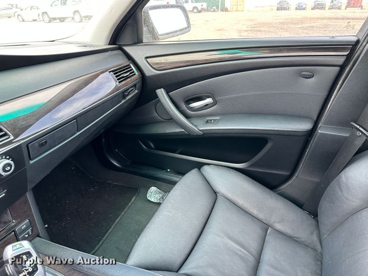 image for item GP9614 2010 BMW 528i