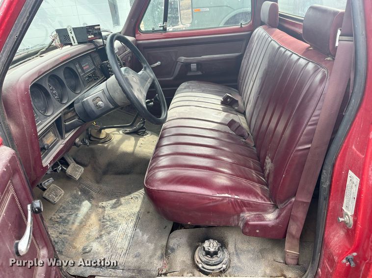 image for item HP9471 1990 Dodge Ram W350  utility bed pickup truck