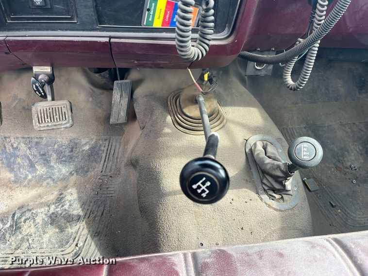 image for item HP9471 1990 Dodge Ram W350  utility bed pickup truck