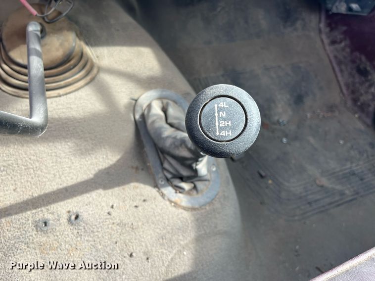 image for item HP9471 1990 Dodge Ram W350  utility bed pickup truck