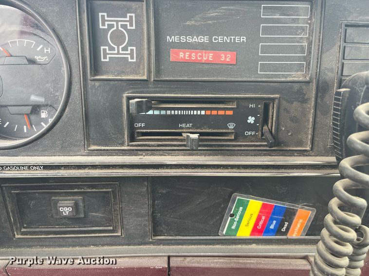 image for item HP9471 1990 Dodge Ram W350  utility bed pickup truck