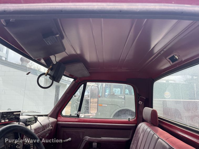 image for item HP9471 1990 Dodge Ram W350  utility bed pickup truck