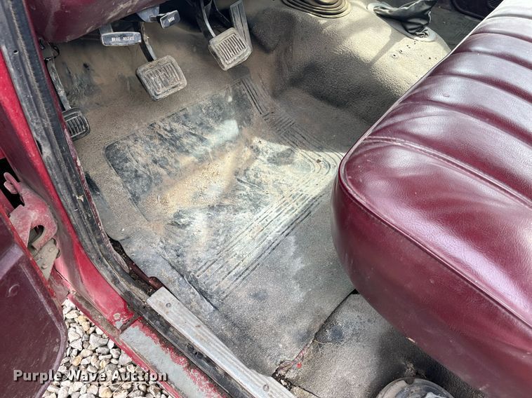 image for item HP9471 1990 Dodge Ram W350  utility bed pickup truck