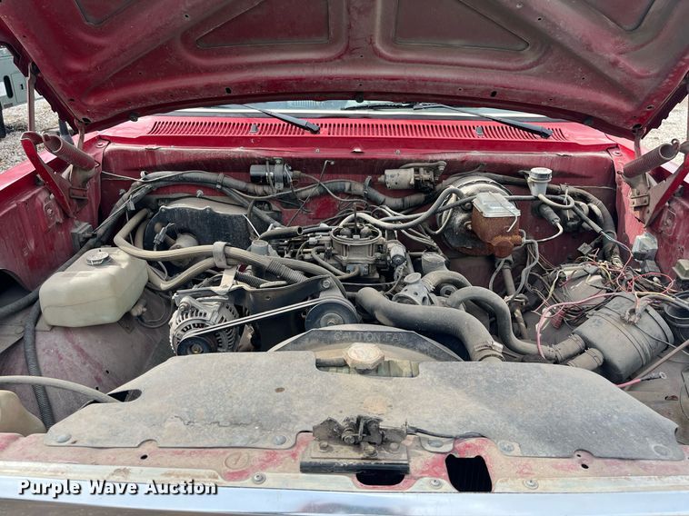 image for item HP9471 1990 Dodge Ram W350  utility bed pickup truck