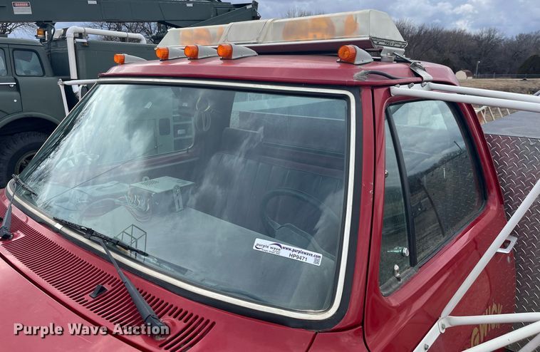 image for item HP9471 1990 Dodge Ram W350  utility bed pickup truck