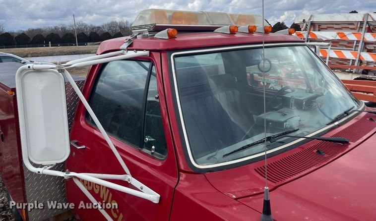 image for item HP9471 1990 Dodge Ram W350  utility bed pickup truck