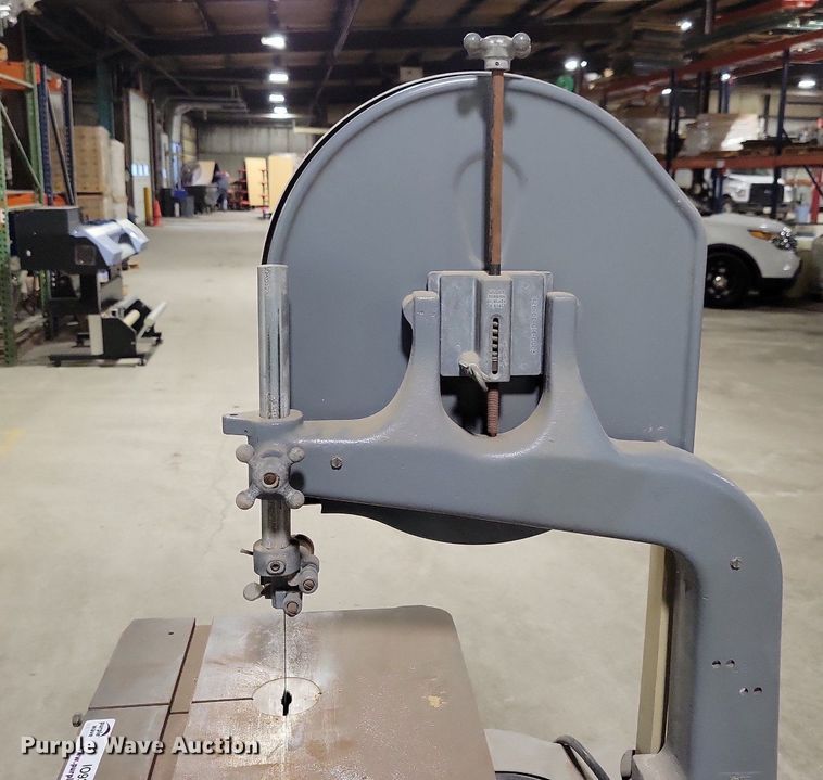 image for item IO9382 Delta 14  band saw