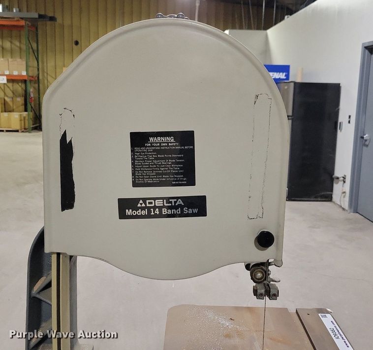 image for item IO9382 Delta 14  band saw